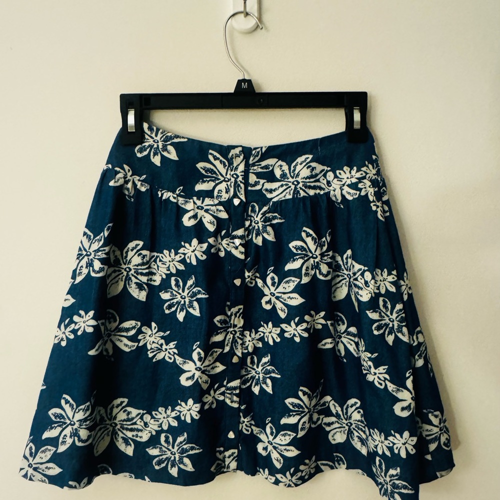 Bkue floral, Wells Grace skirt